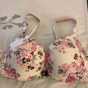 Victoria’s Secret bra